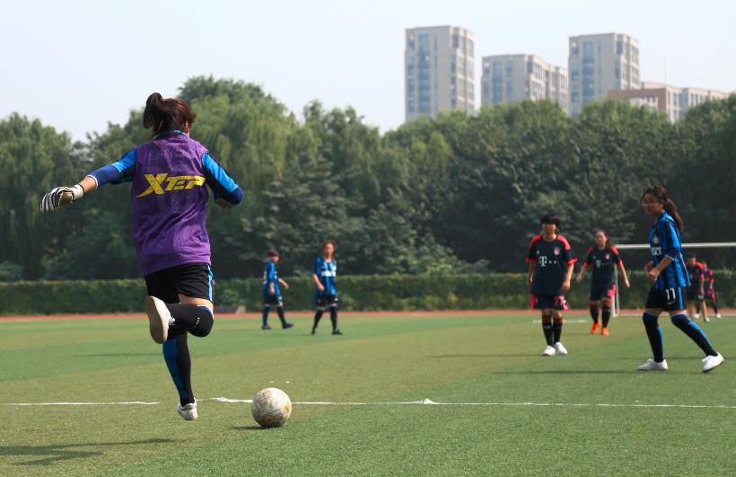 大学想学足球去哪学呢女生,大学想学足球去哪学呢女生可以吗